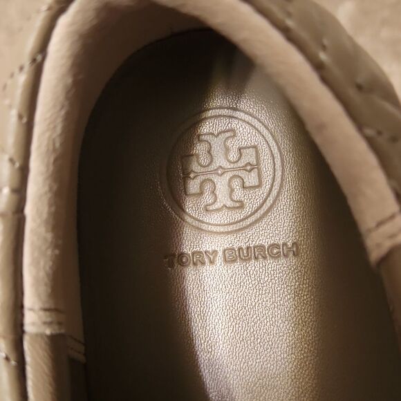 Tory Burch "Marion" Taupe-Colored Quilted Leather Lace-Up Shoes Size 8.5 - Picture 6 of 10
